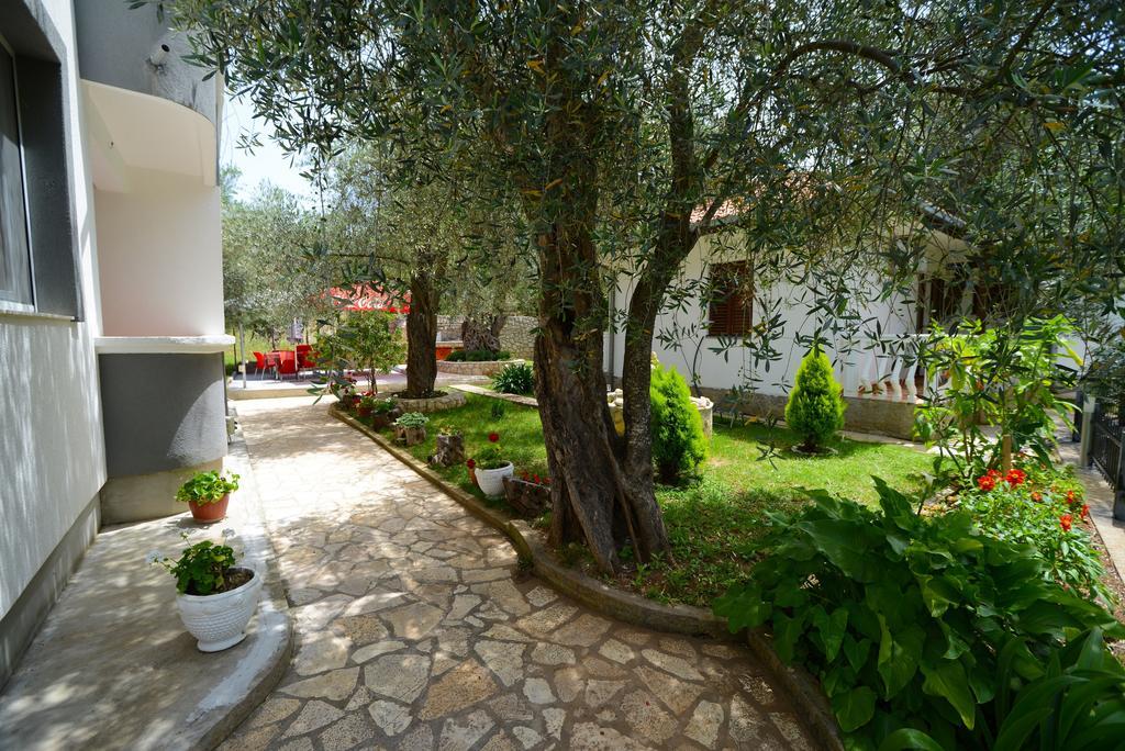 President Bungalows And Apartments يوتجيها المظهر الخارجي الصورة